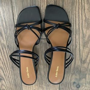 &other stories Strappy Knotted Open Toe Sandle 9